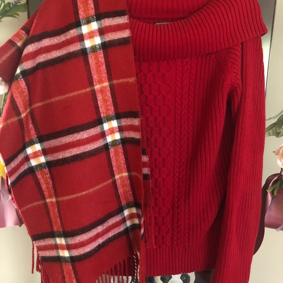 SALE Beautiful like new red ribbed cowl neck sweater and plaid sweater scarf set - Picture 1 of 4